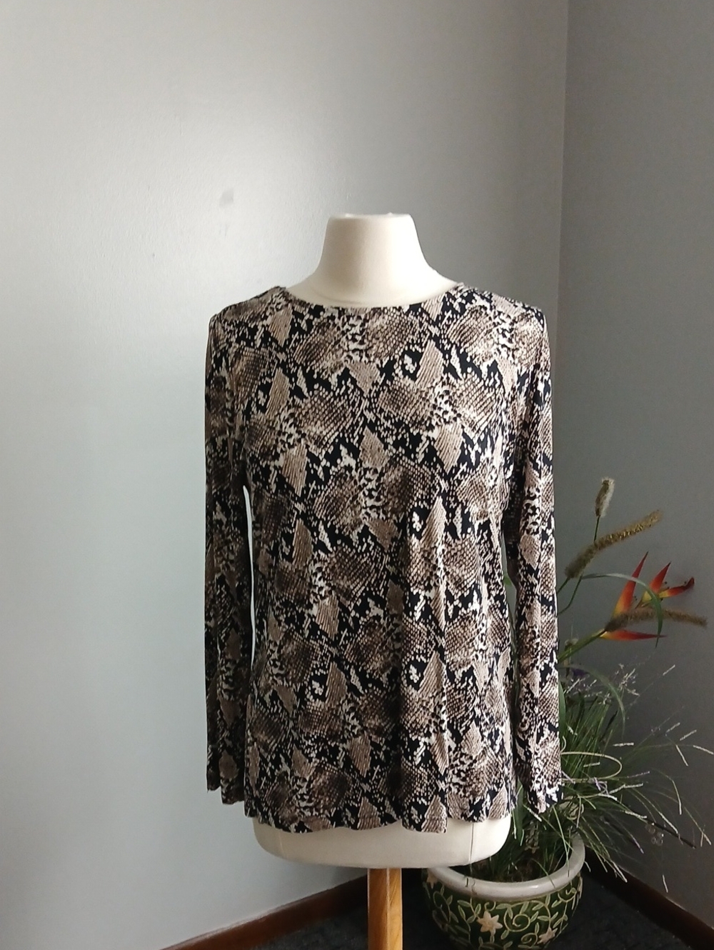 Mario Serrani Neutral Snake-Print Long Sleeve Tee